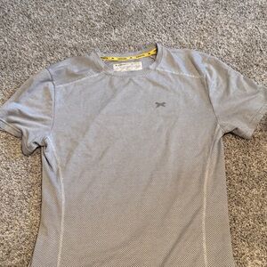Zenith Men's Gray Athletic Shirt